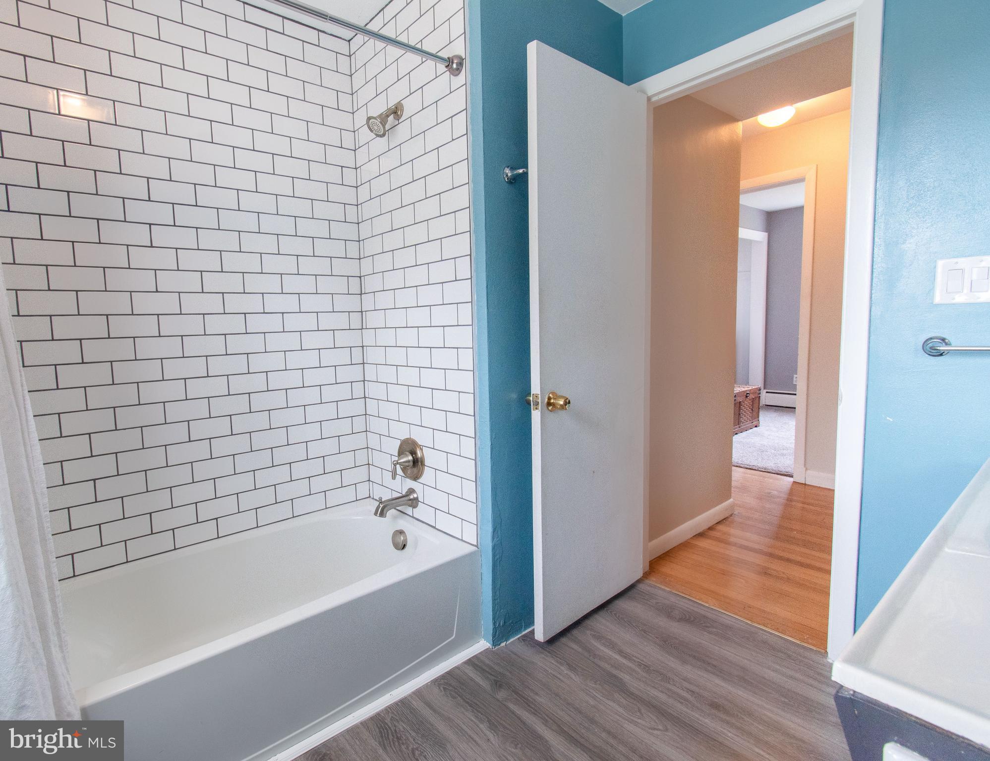 HAMPSTEAD - Residential