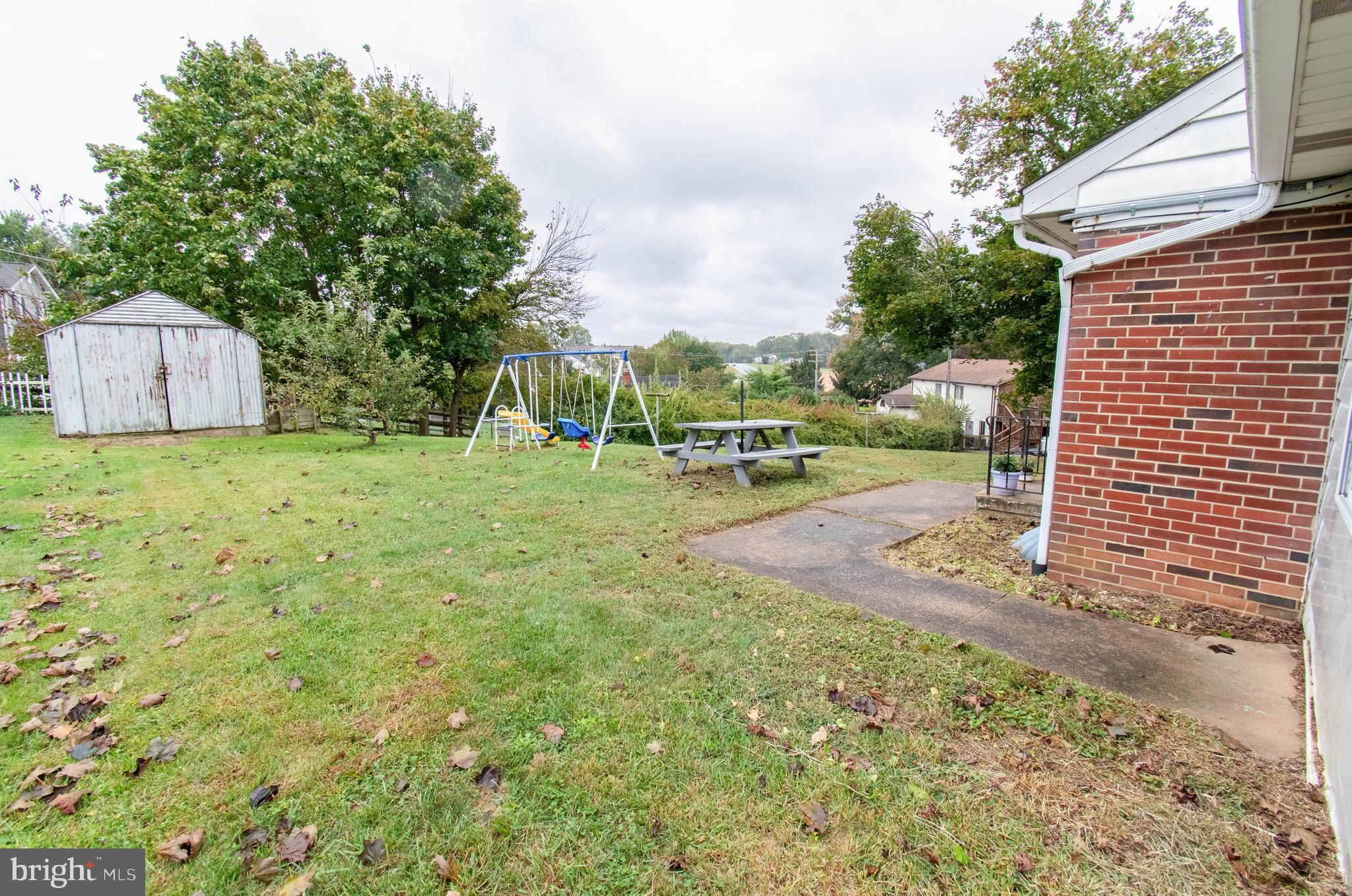 HAMPSTEAD - Residential