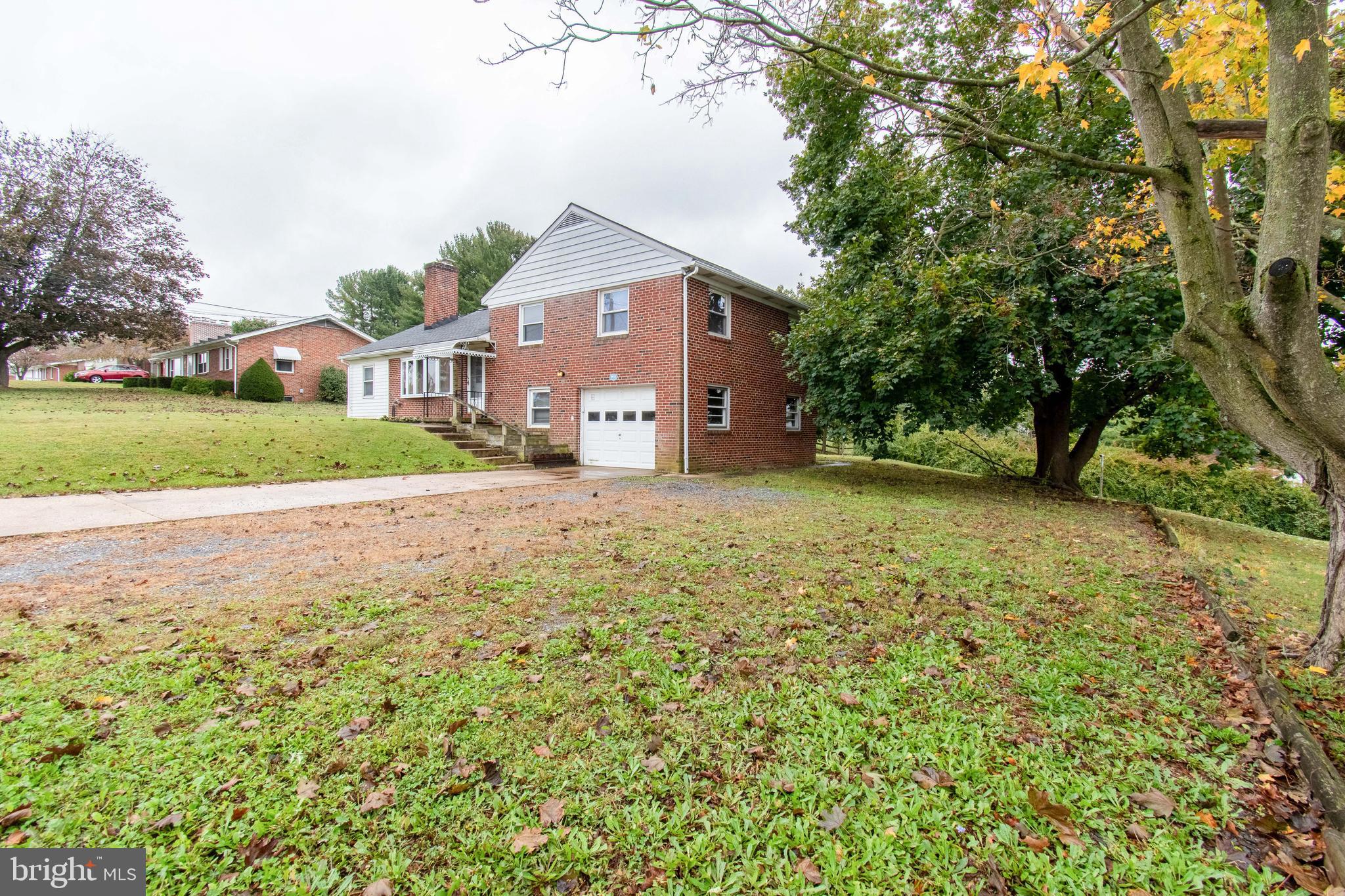 HAMPSTEAD - Residential