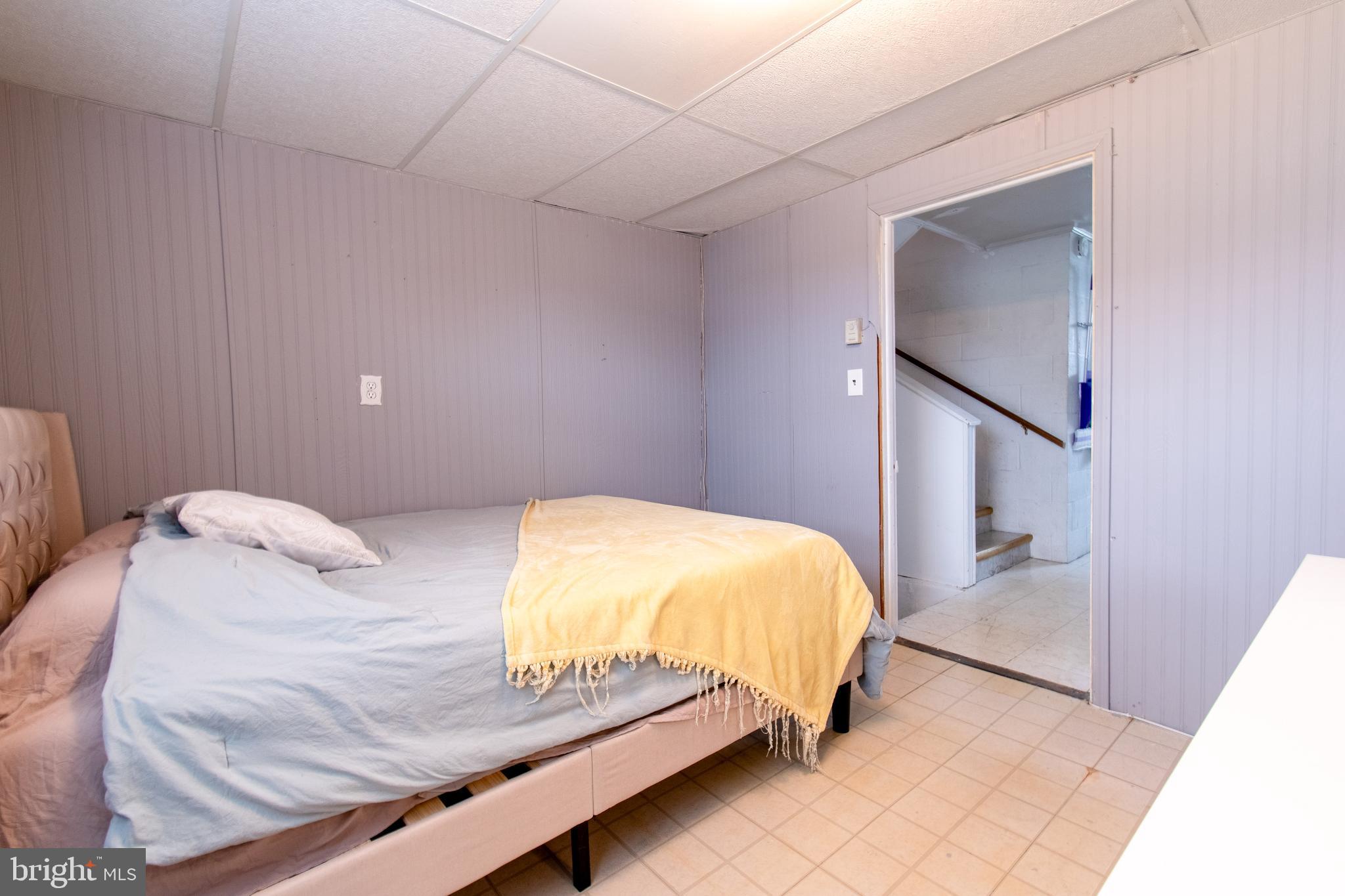 HAMPSTEAD - Residential