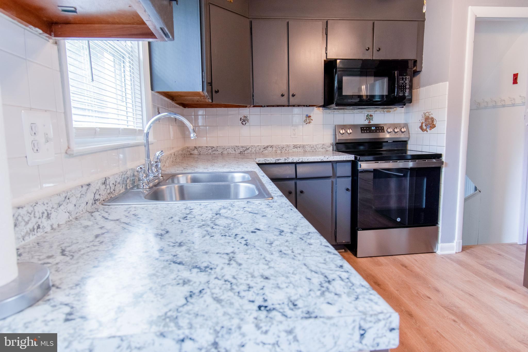 HAMPSTEAD - Residential