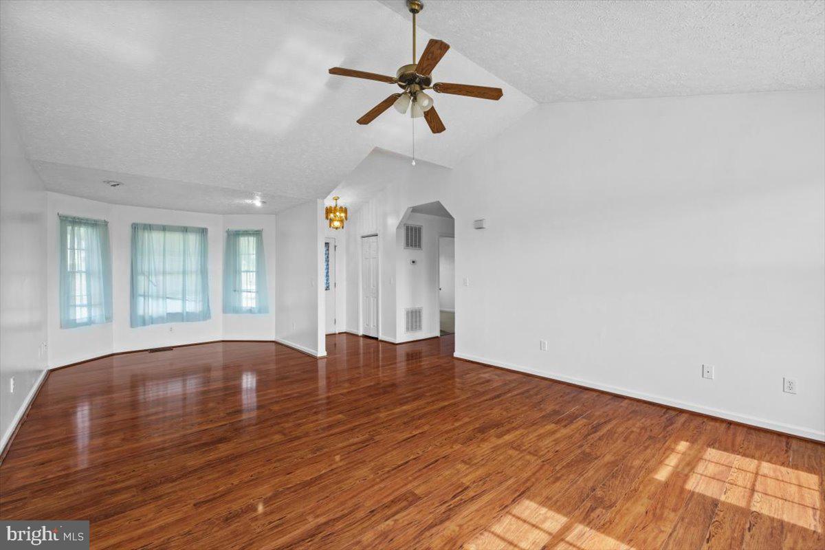 HIGHPOINTE - Residential