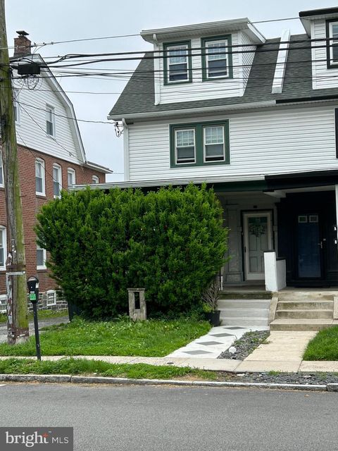 2718 E COUNTY LINE ROAD ARDMORE PA 19003