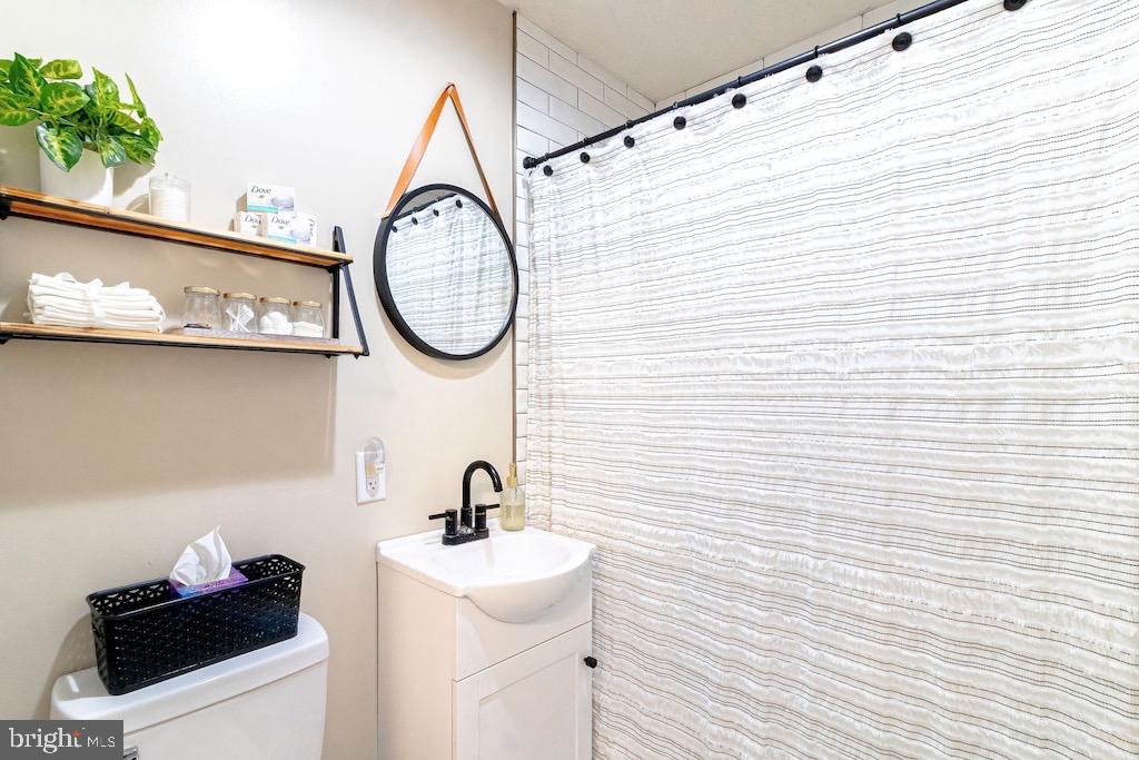 PINEY POINT HOMES - Residential