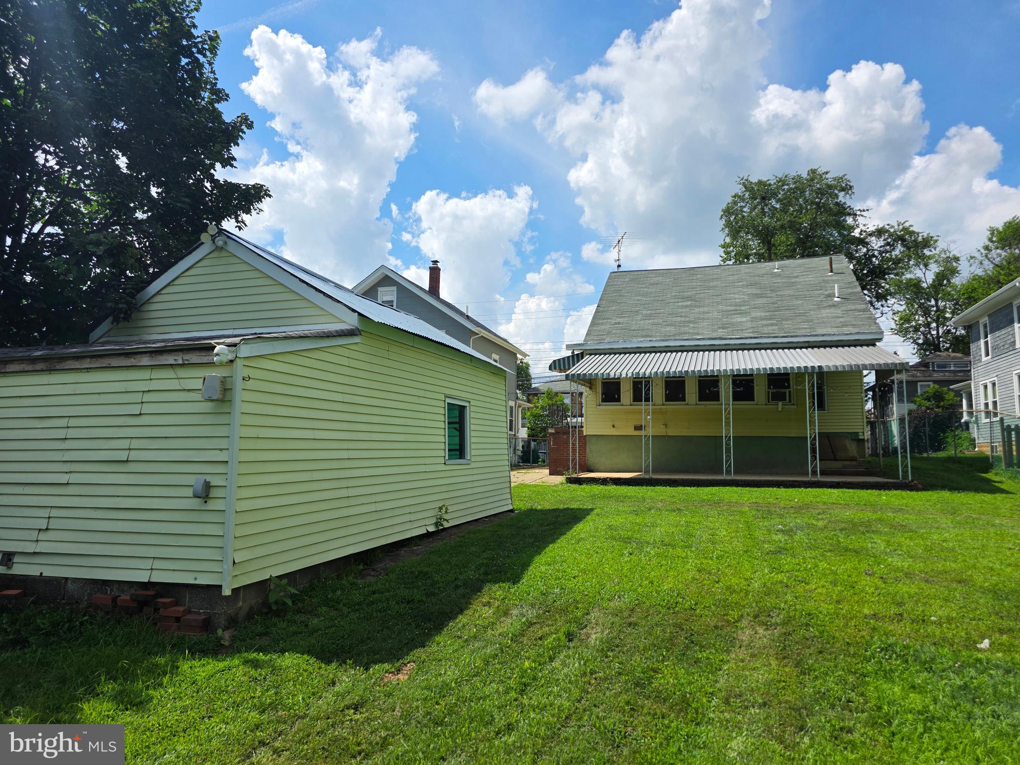 54 E UNION STREET