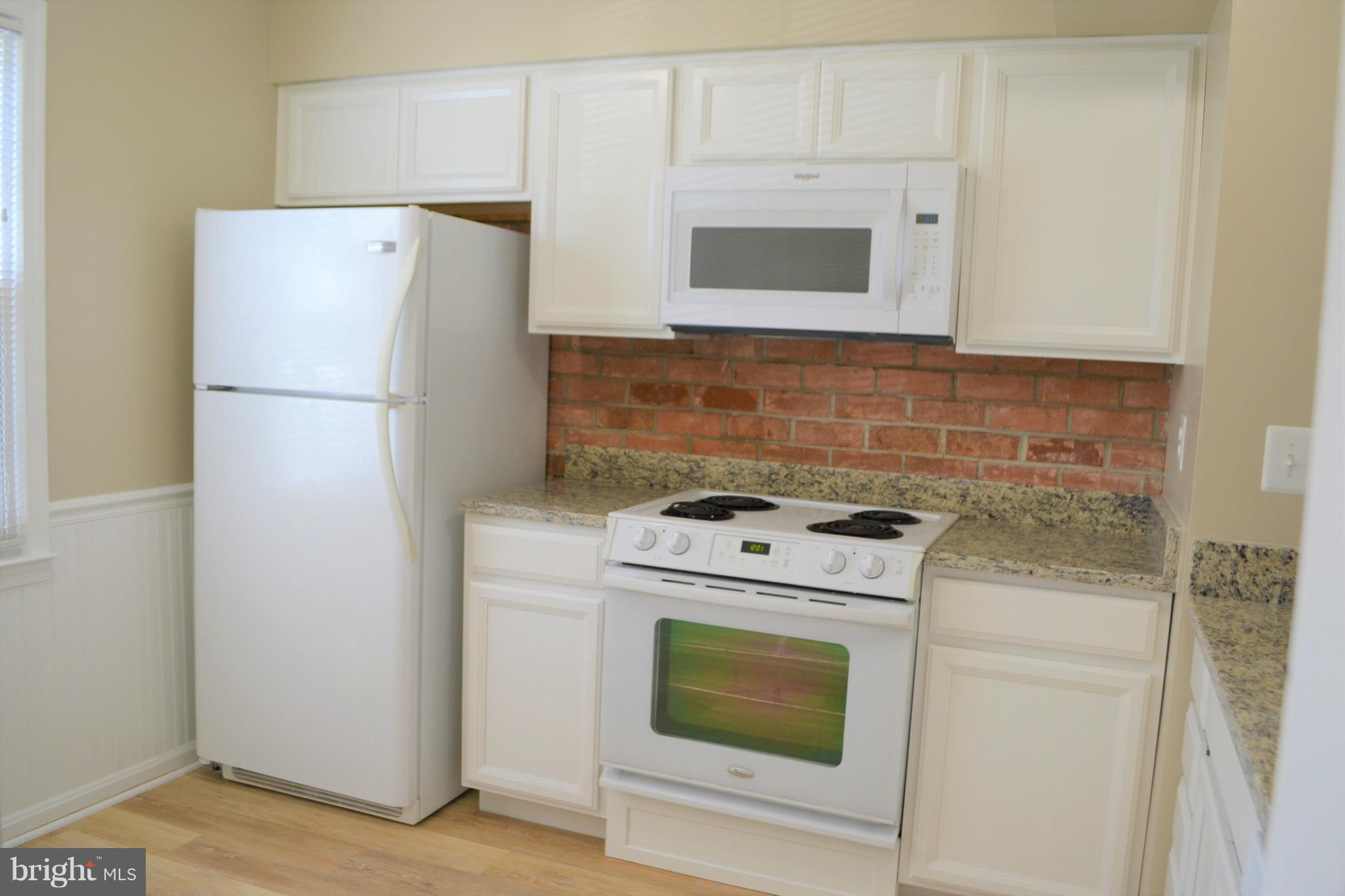 CARDINAL FOREST - Residential Lease