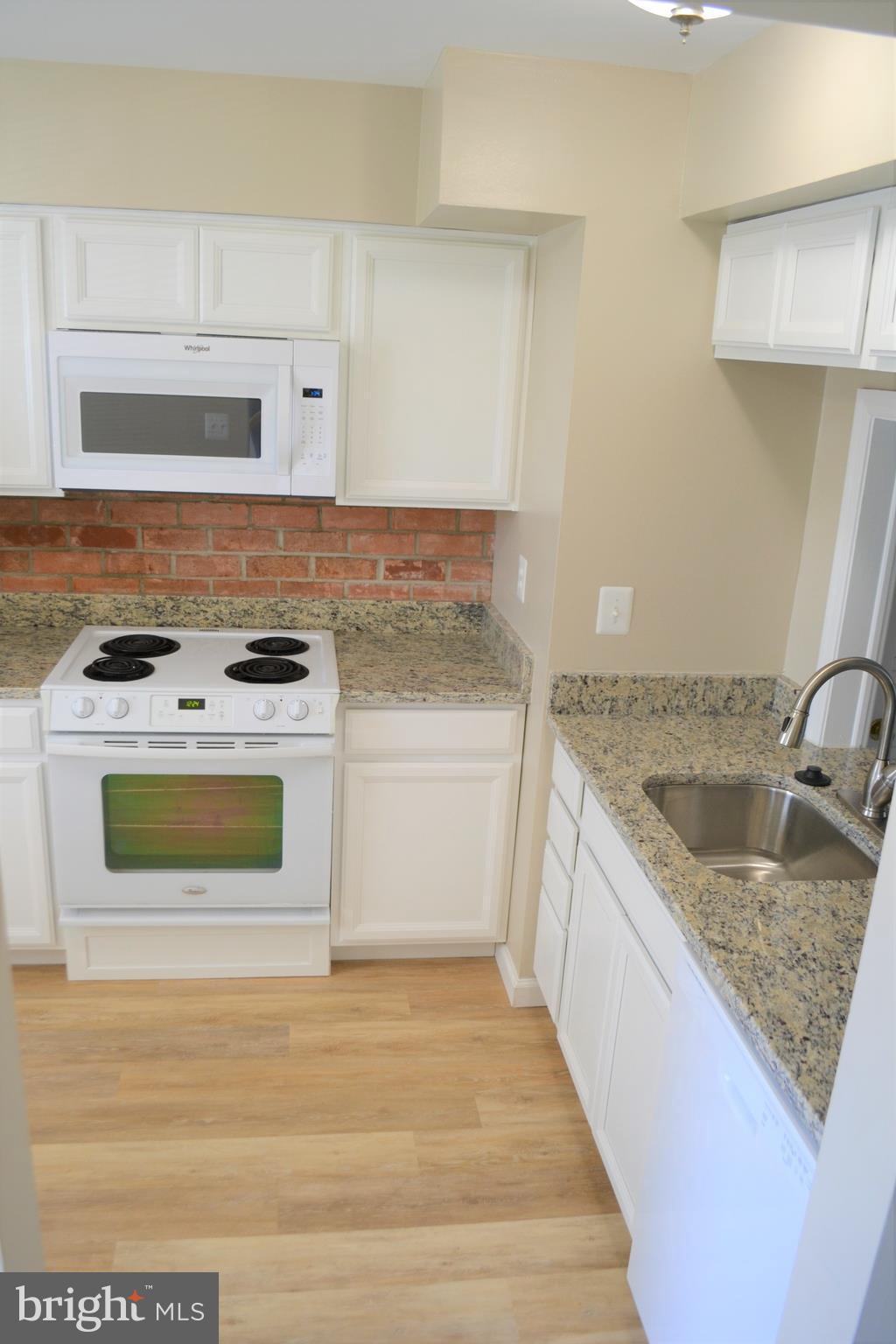 CARDINAL FOREST - Residential Lease