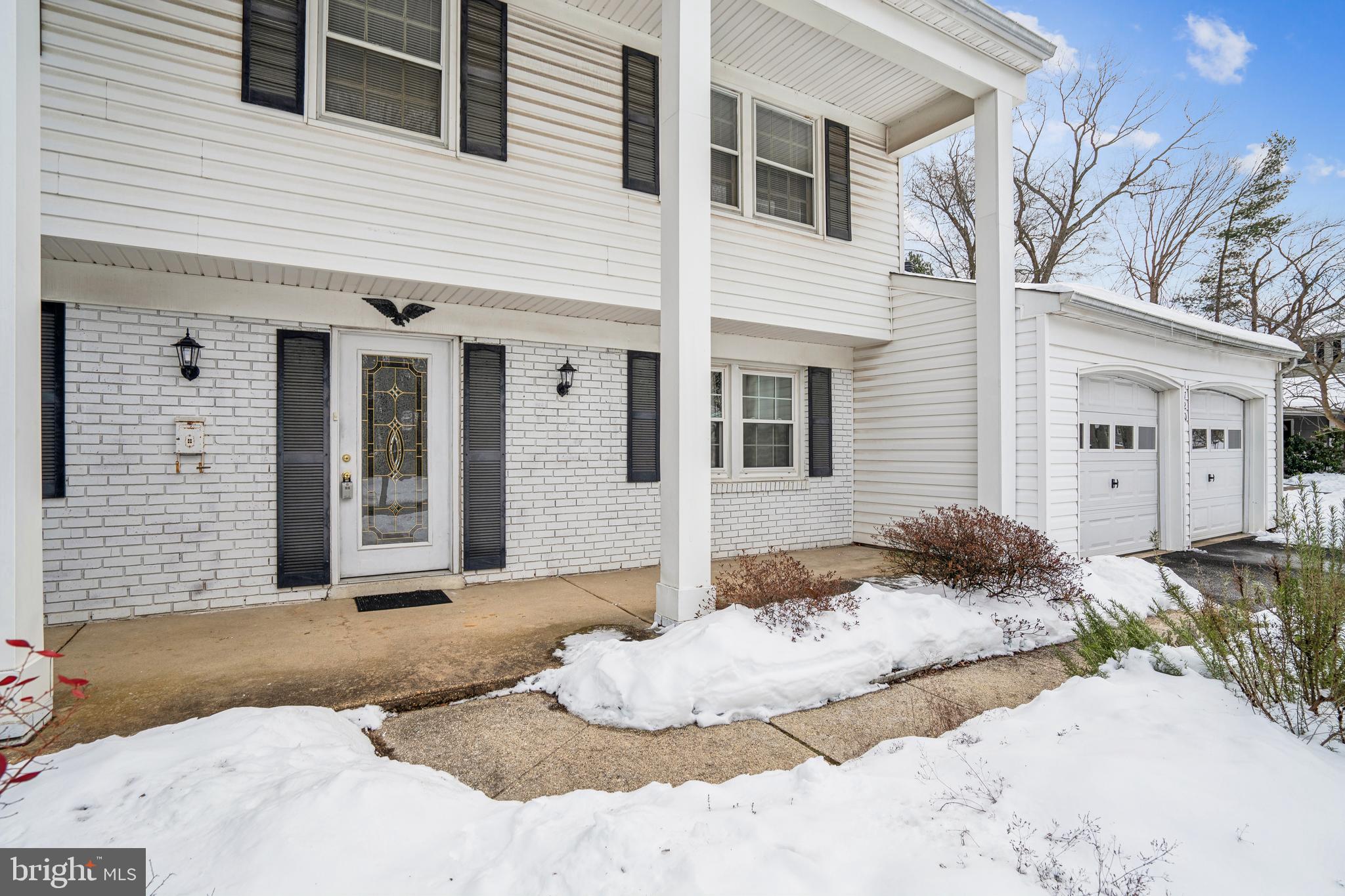 CROFTON WOODS - Residential