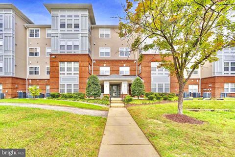 13216 FOX BOW DRIVE 202 UPPER MARLBORO MD 20774