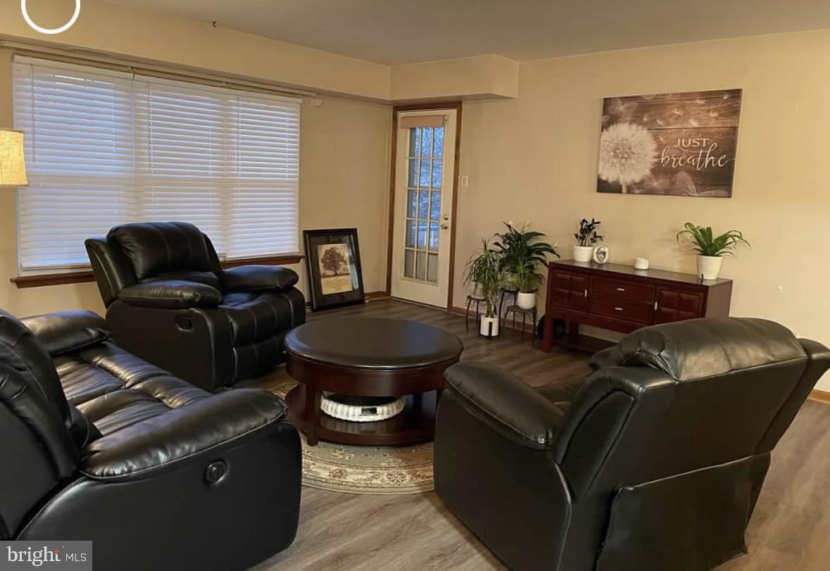 NEWTOWN GRANT - Residential Lease