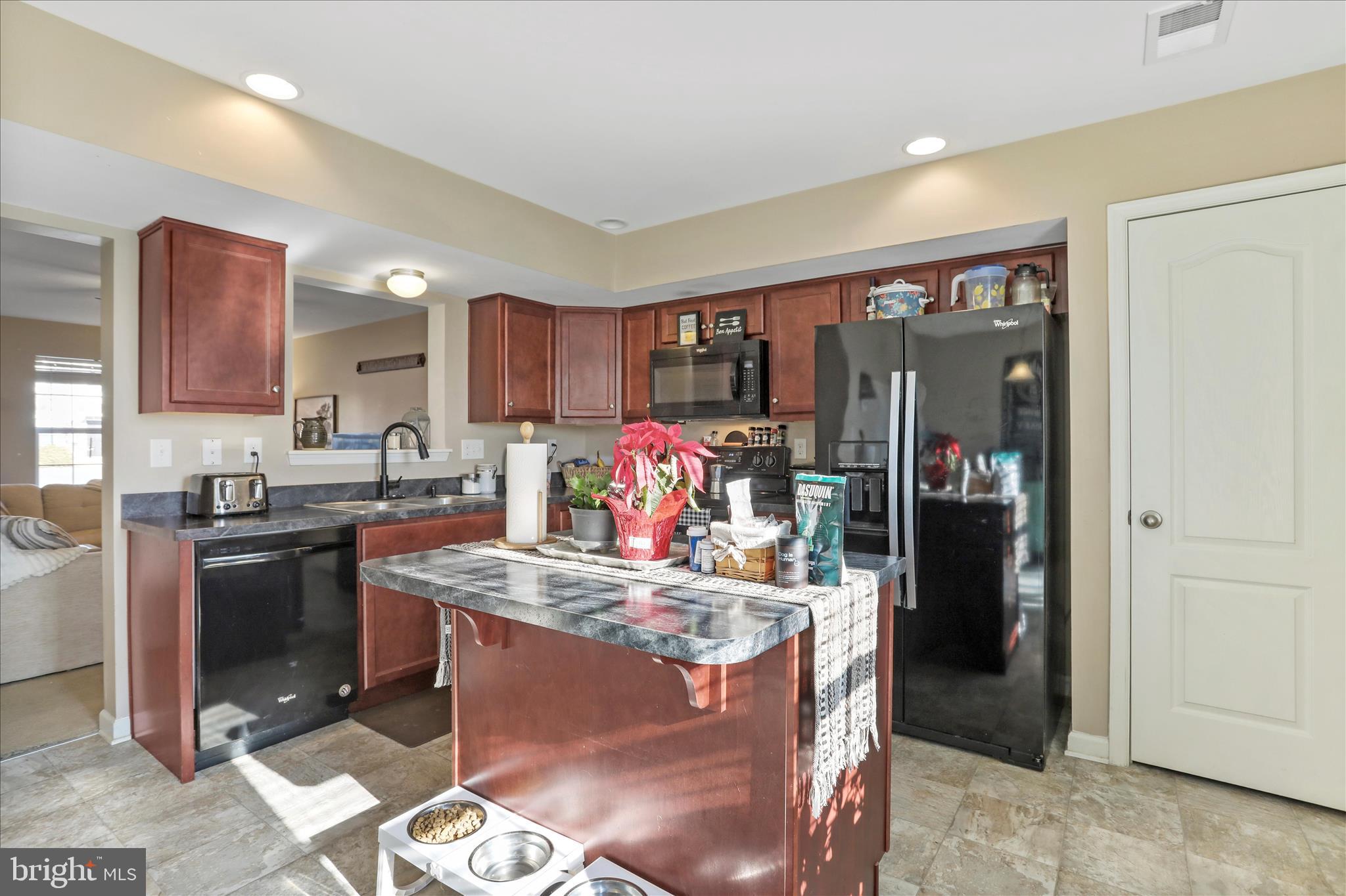 MANOR PARK - Residential