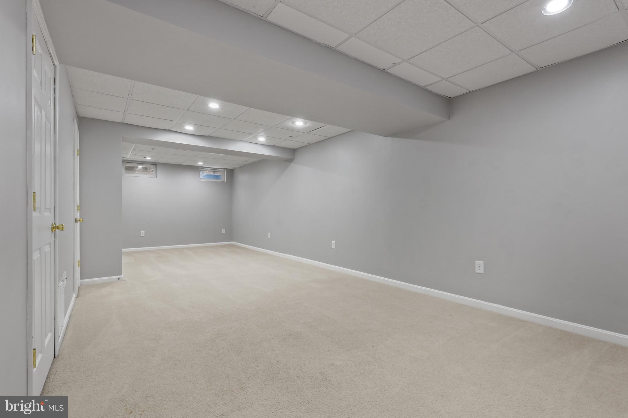 ROSEDALE - Residential Lease