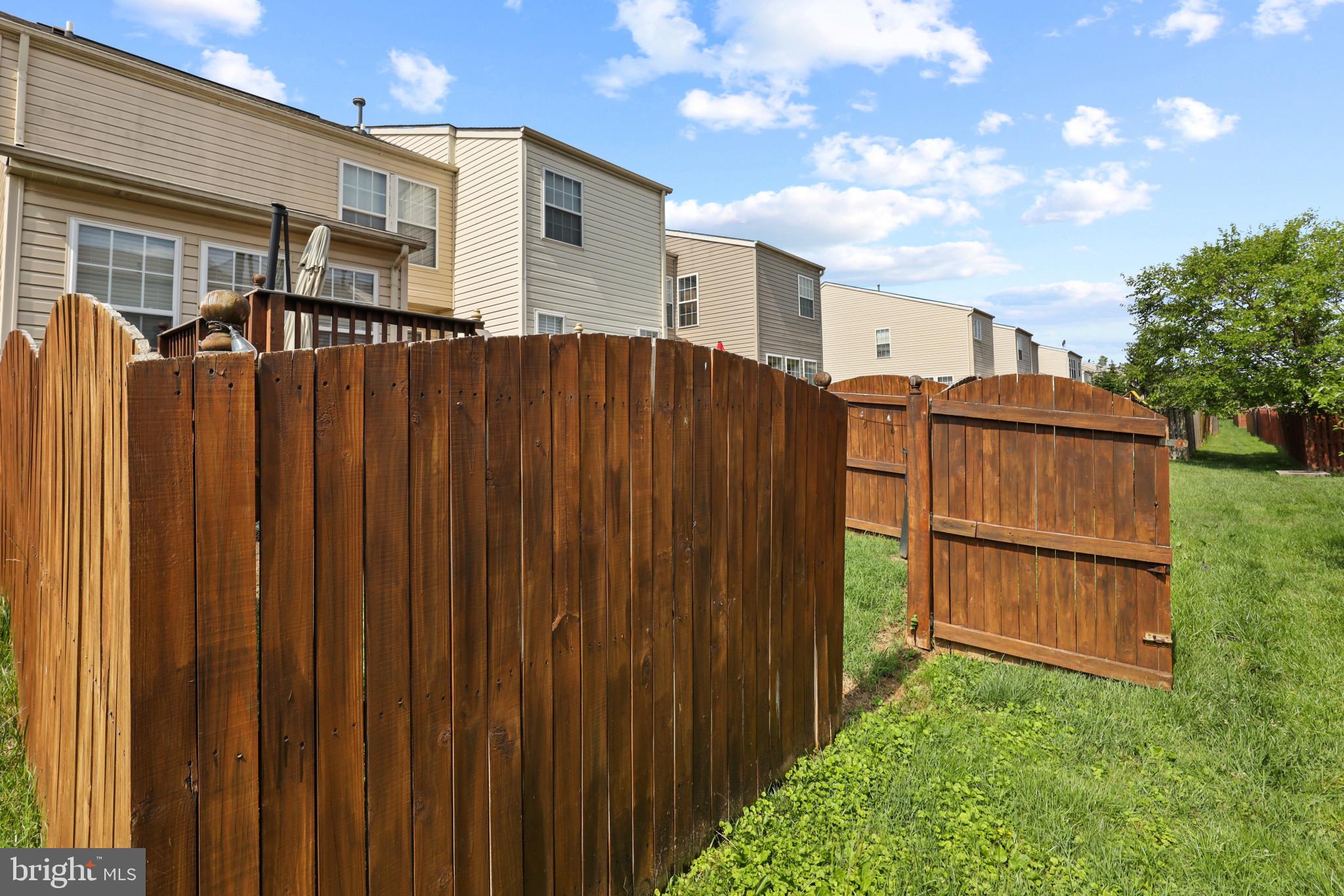 ROSEDALE - Residential Lease