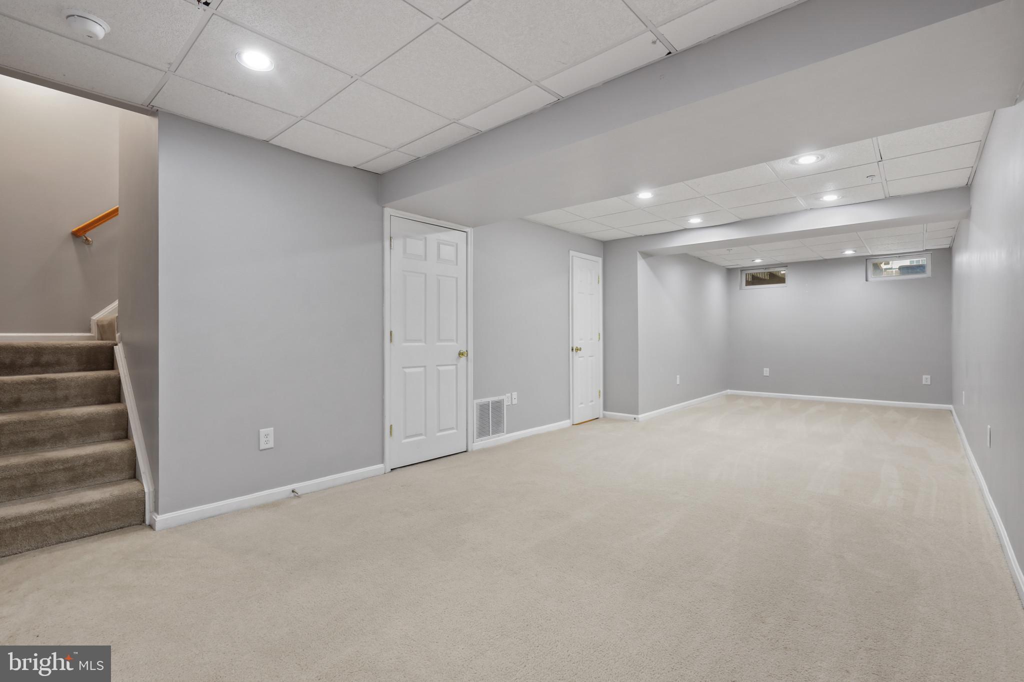 ROSEDALE - Residential Lease