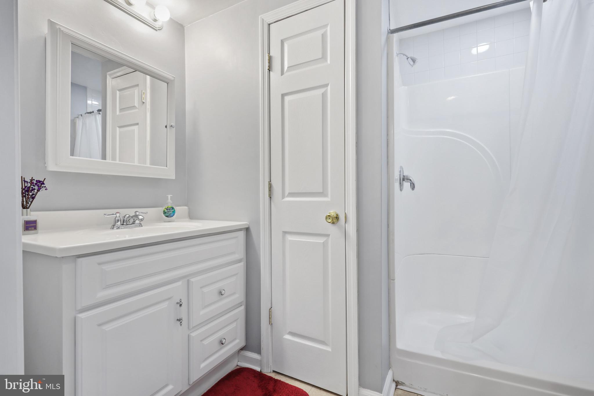 ROSEDALE - Residential Lease