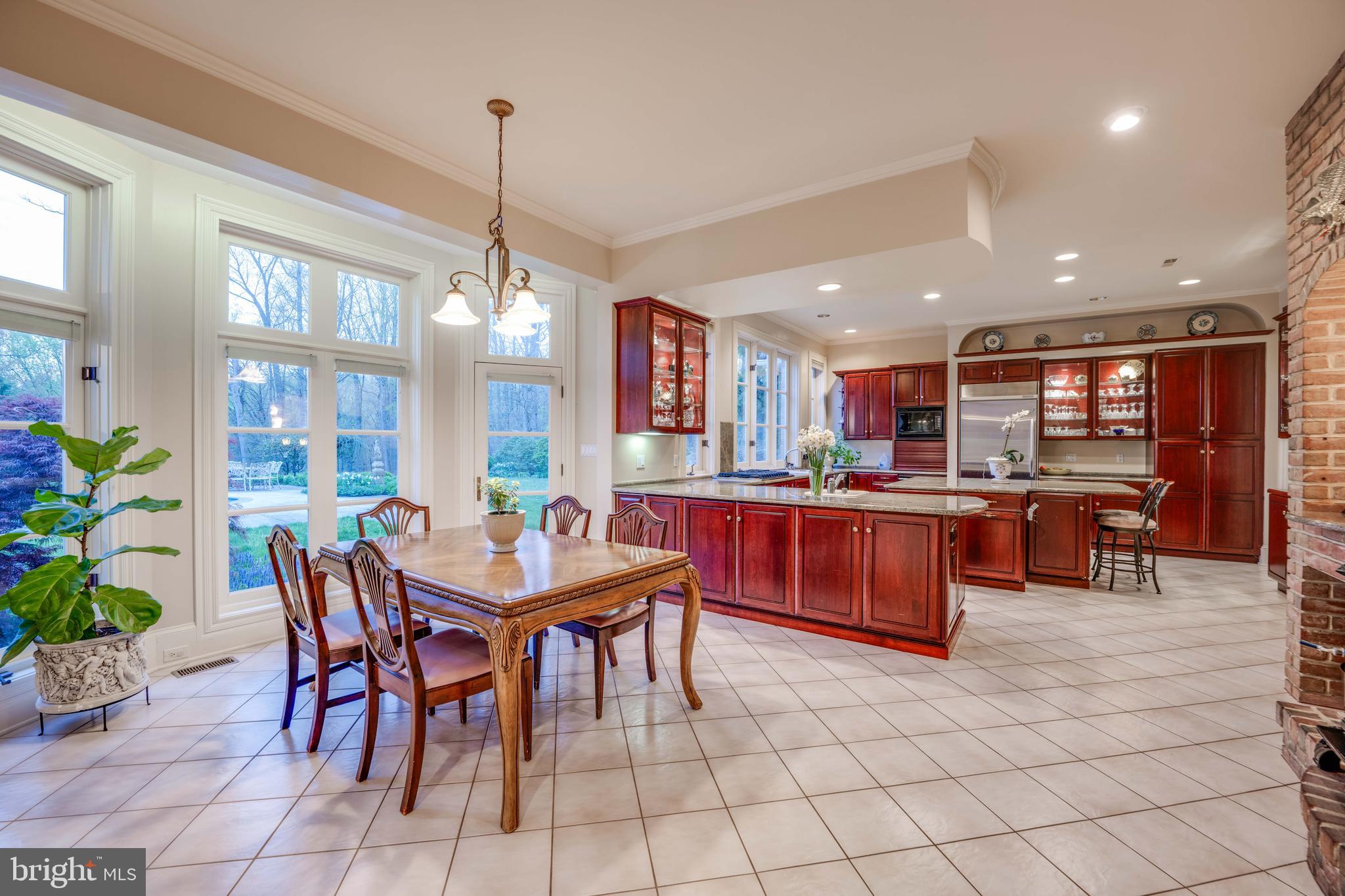 IVY HILL - Residential