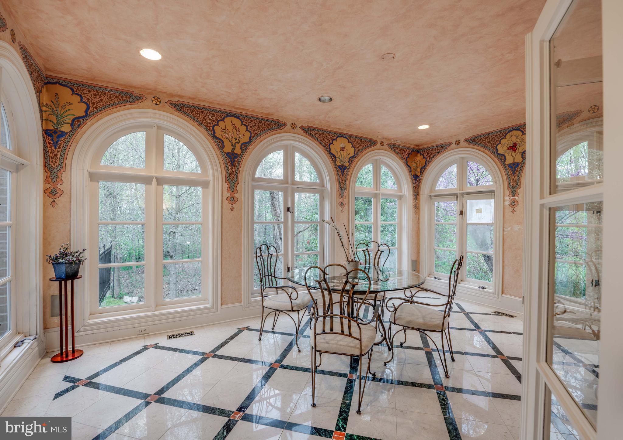 IVY HILL - Residential