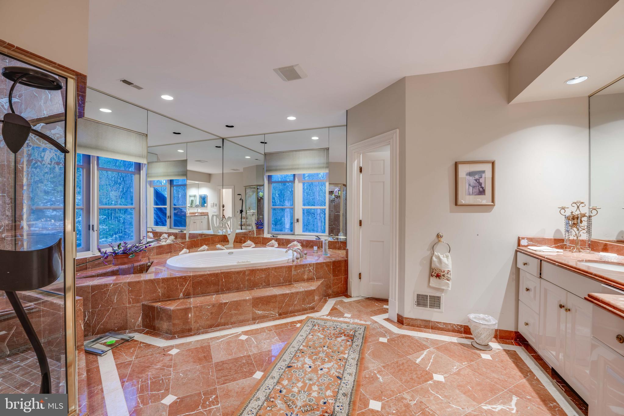 IVY HILL - Residential