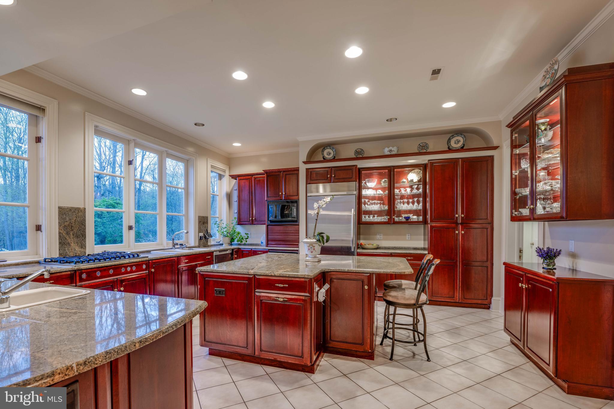 IVY HILL - Residential