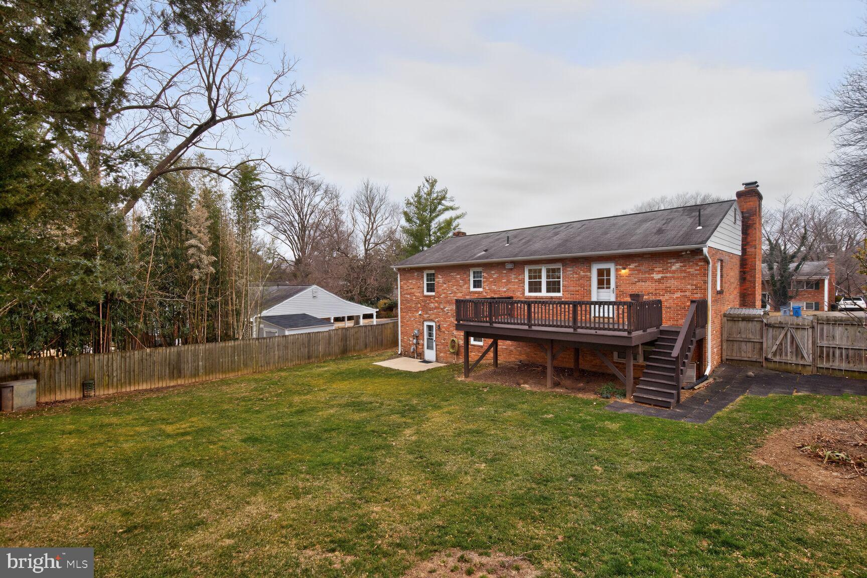 MC LEAN WEST - Residential Lease