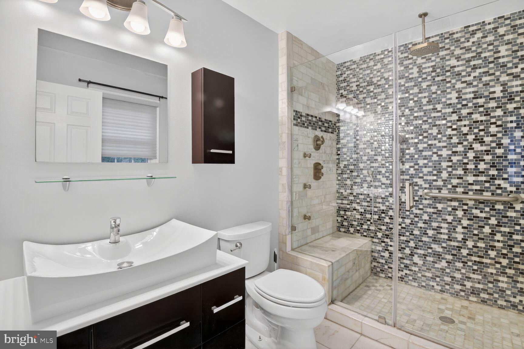 MC LEAN WEST - Residential Lease