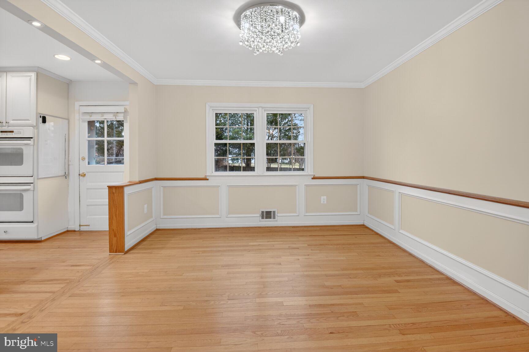 MC LEAN WEST - Residential Lease