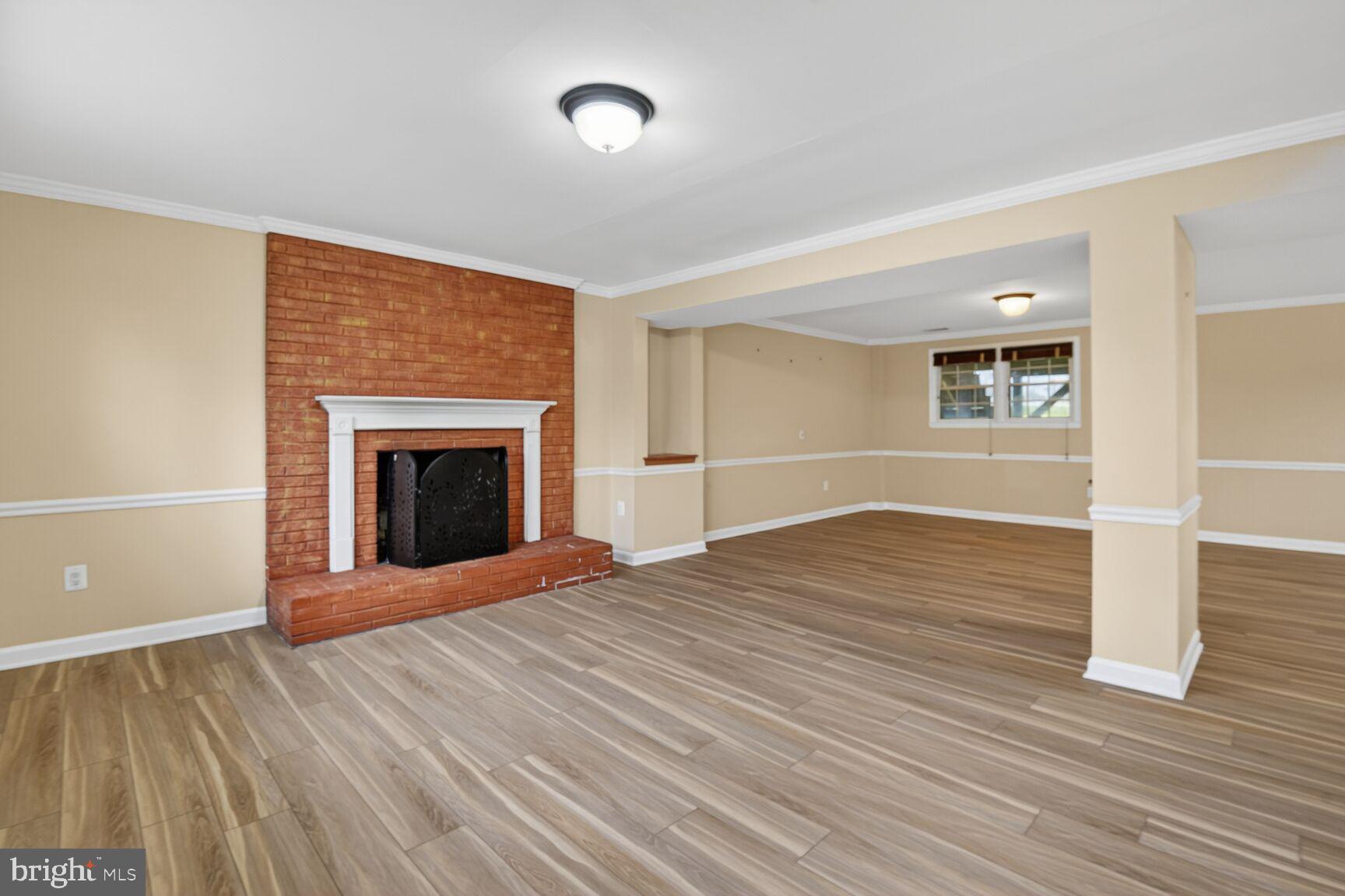 MC LEAN WEST - Residential Lease