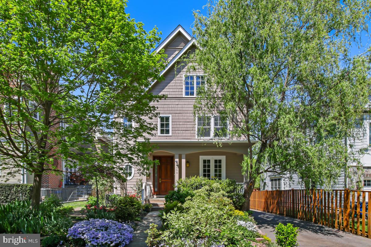 ROSEDALE PARK - Residential