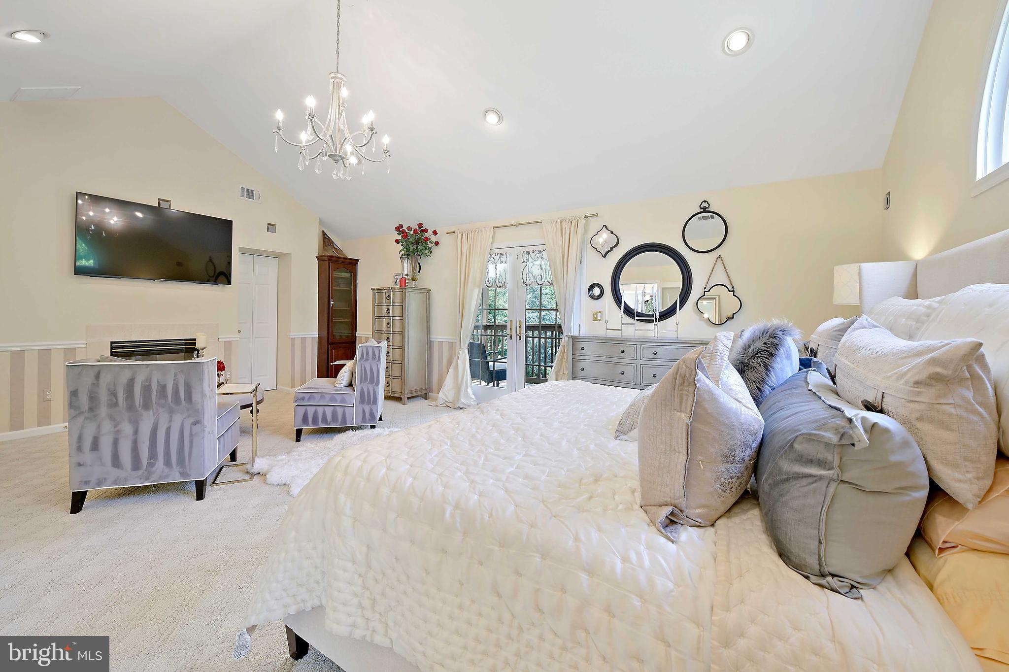 FOLLY FARMS - Residential