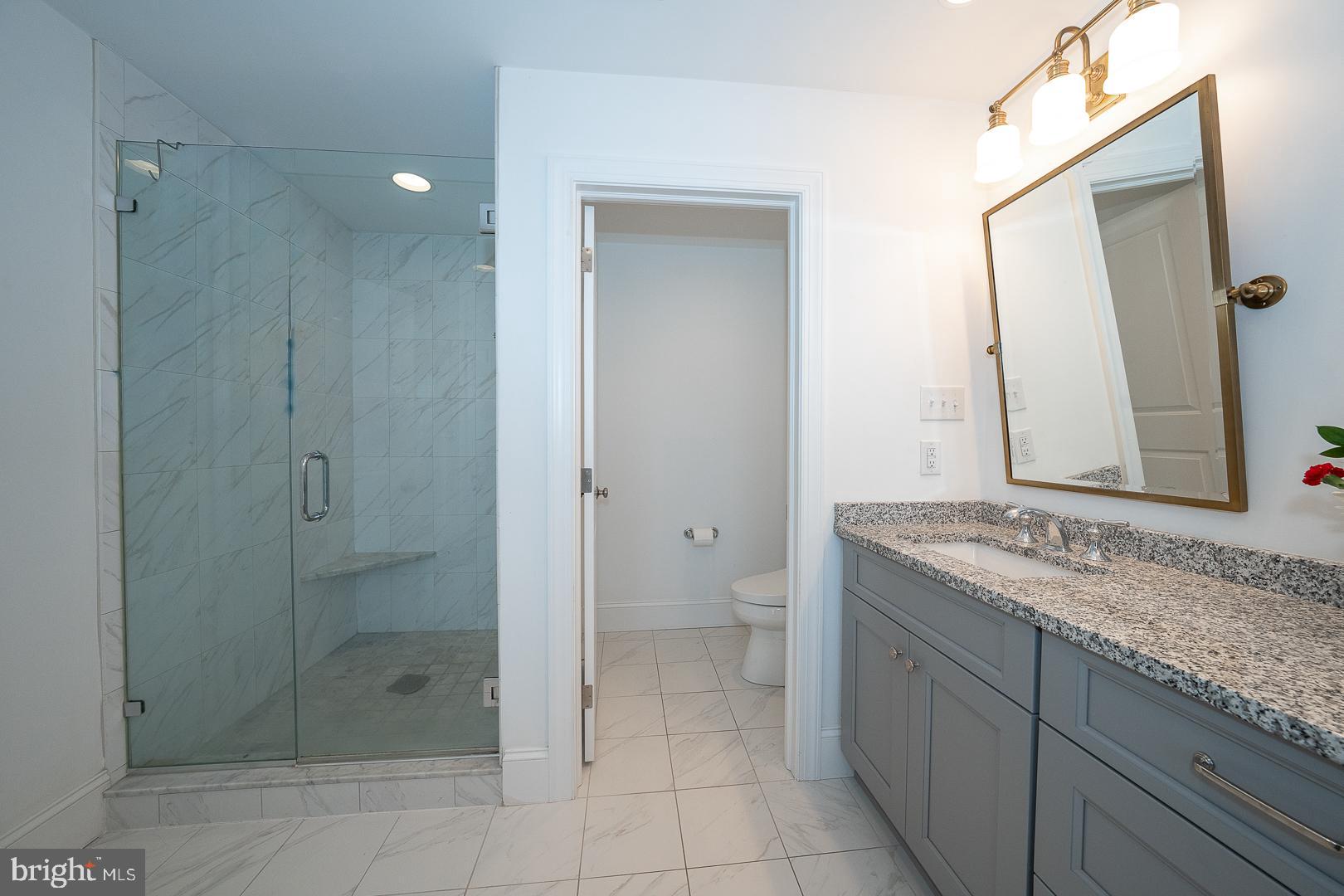 VILLAGE SQUARE - Residential