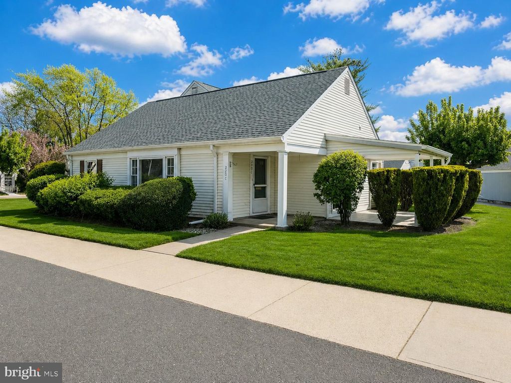 Photo of 220 - C Manchester Lane, MONROE TOWNSHIP, NJ 08831 (MLS # NJMX2011186)