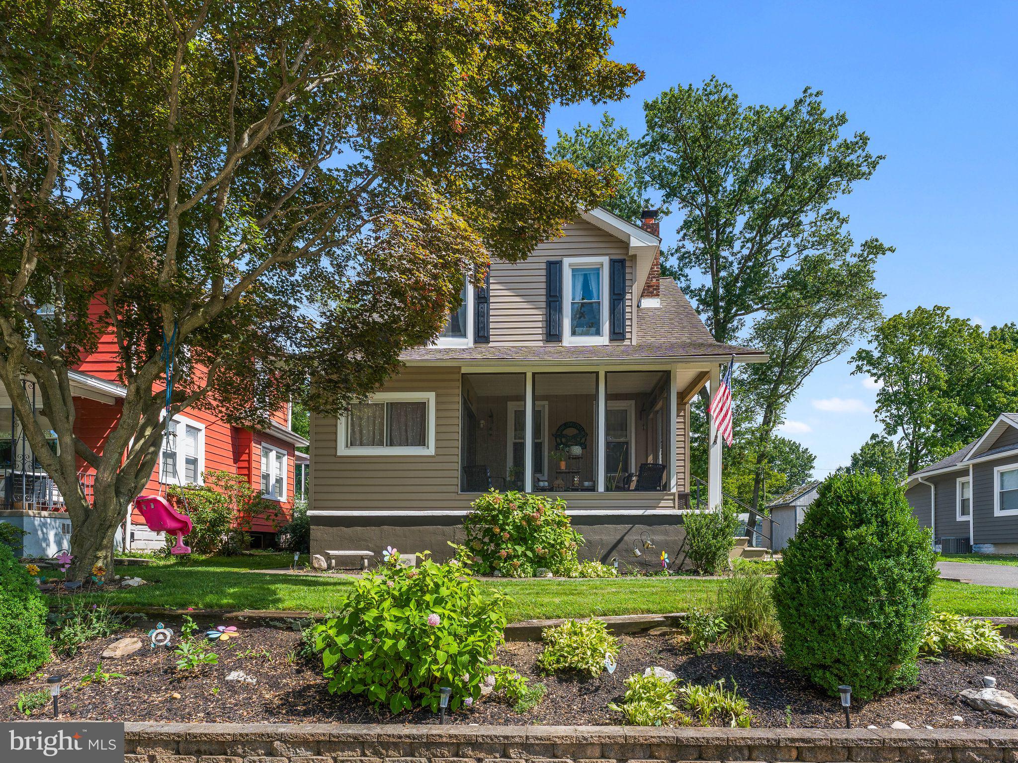 214 SPRUCE STREET