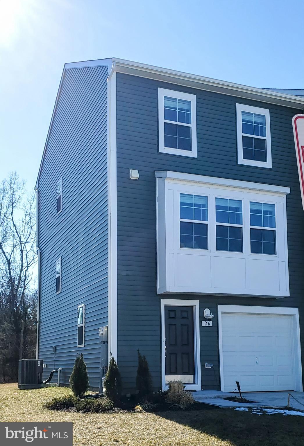 MCCAULEY CROSSING - Residential Lease