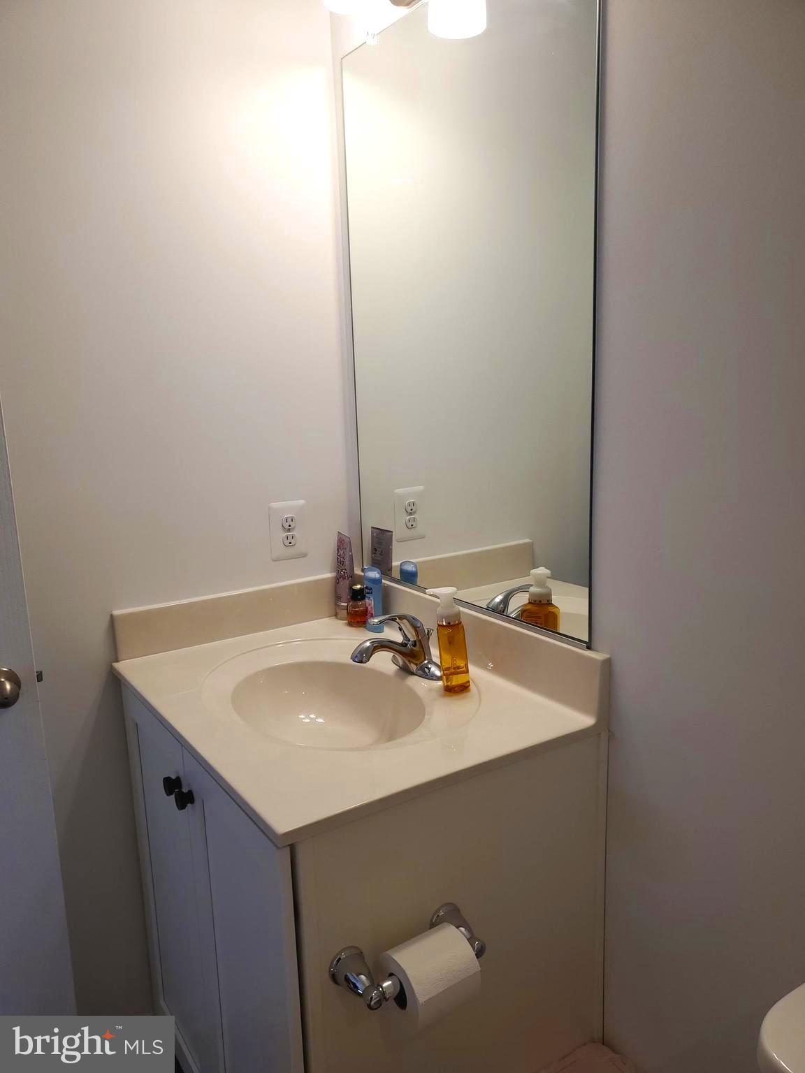 MCCAULEY CROSSING - Residential Lease