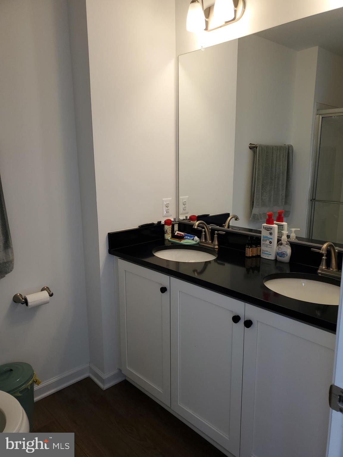 MCCAULEY CROSSING - Residential Lease