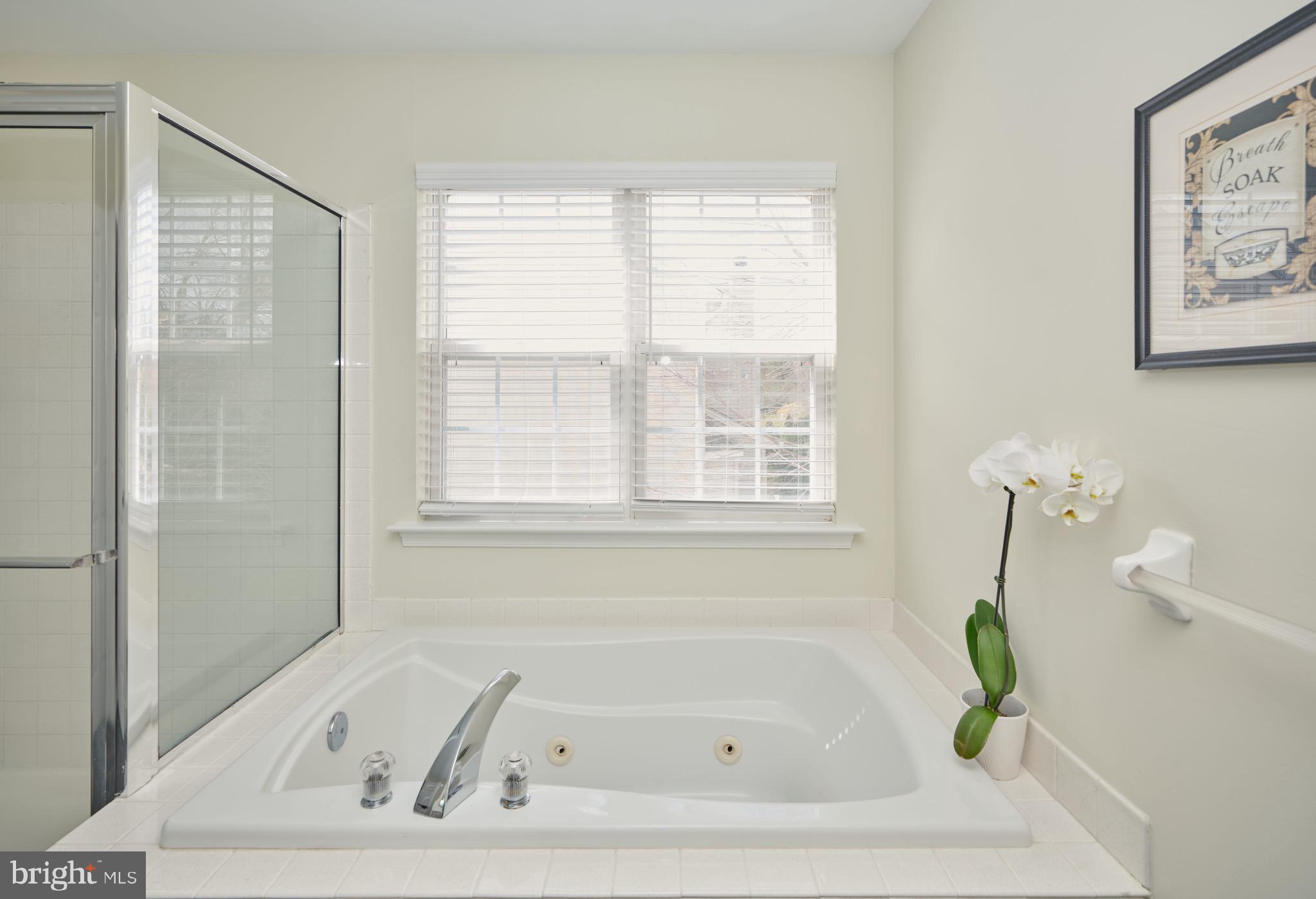 RIVERWOODS - Residential