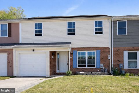 Townhouse For Sale - 1723 Kingswood Place<br/> CLEMENTON, NJ 08021