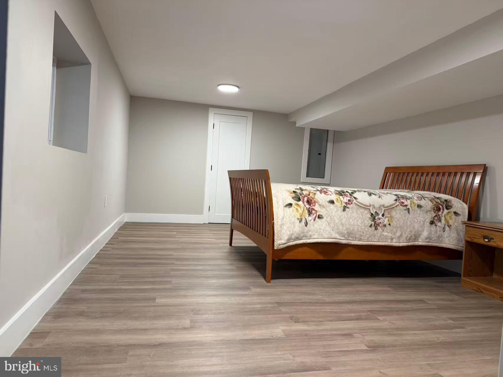 20820 GRAINERY COURT WALKOUT BASEMENT