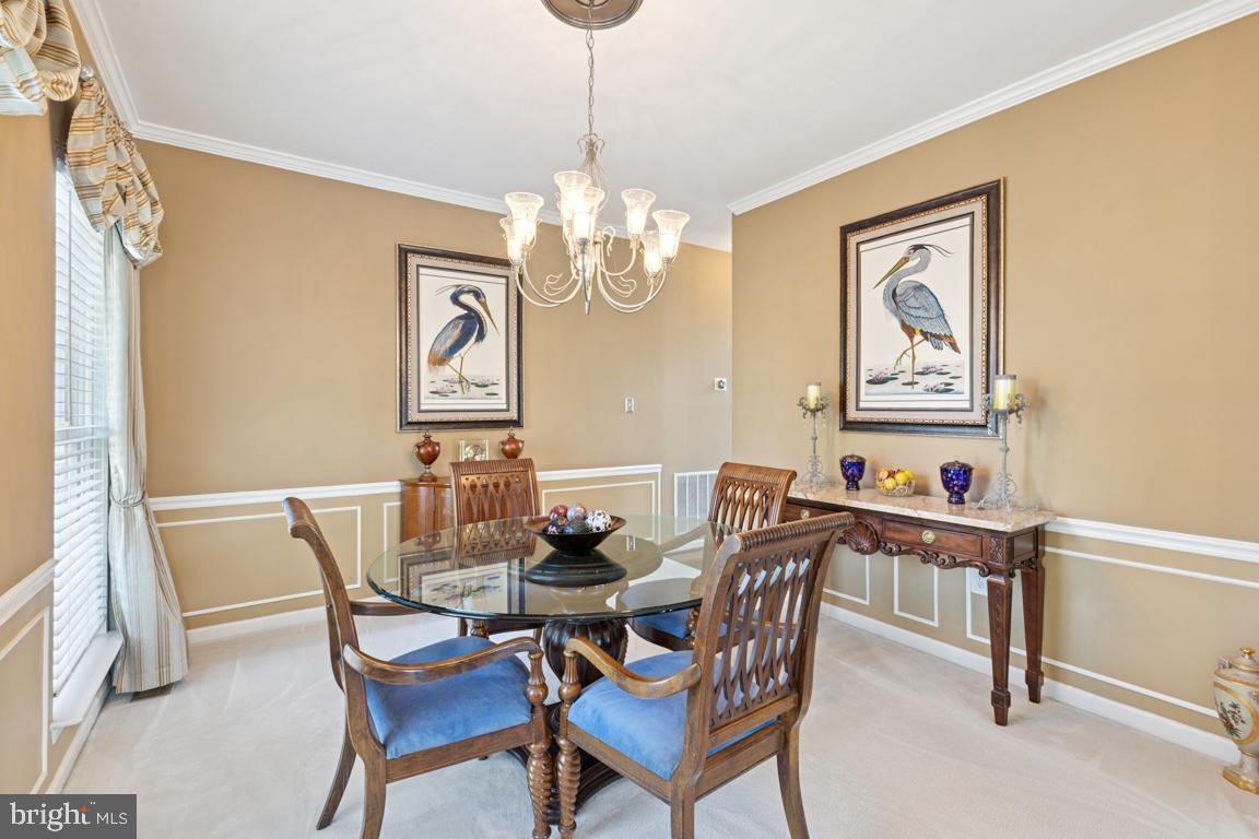 8899 TENBURY COURT