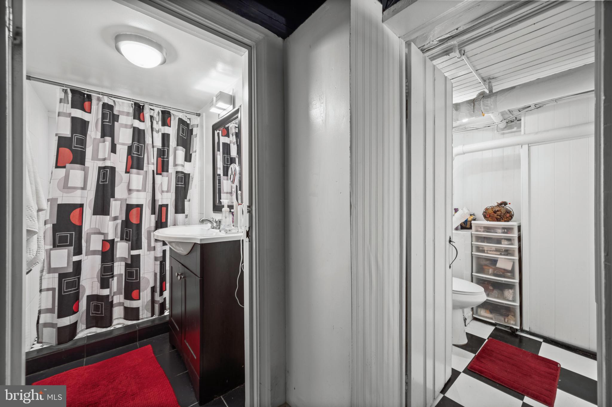 LITTLE ITALY - Commercial Sale