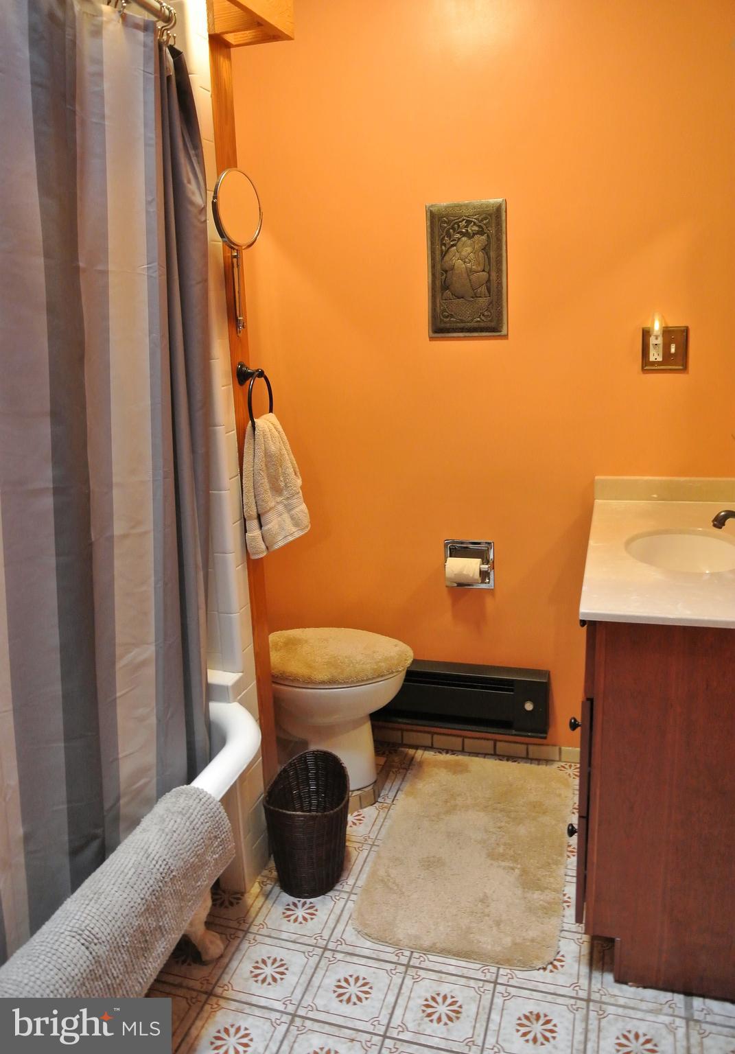 CHARLES VILLAGE - Residential