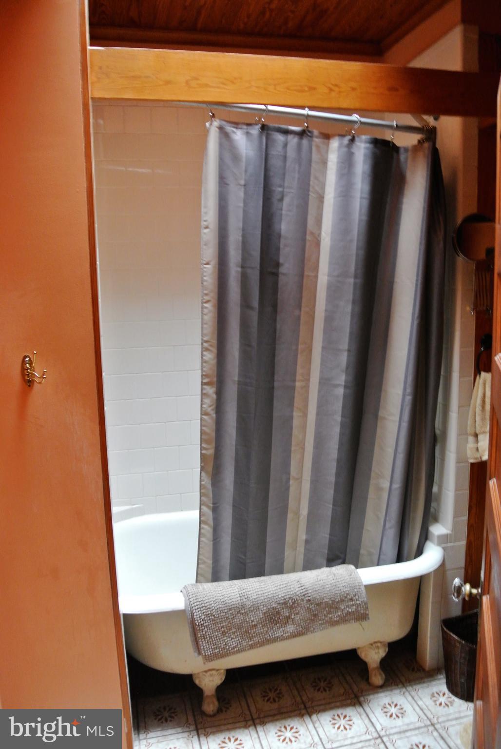 CHARLES VILLAGE - Residential