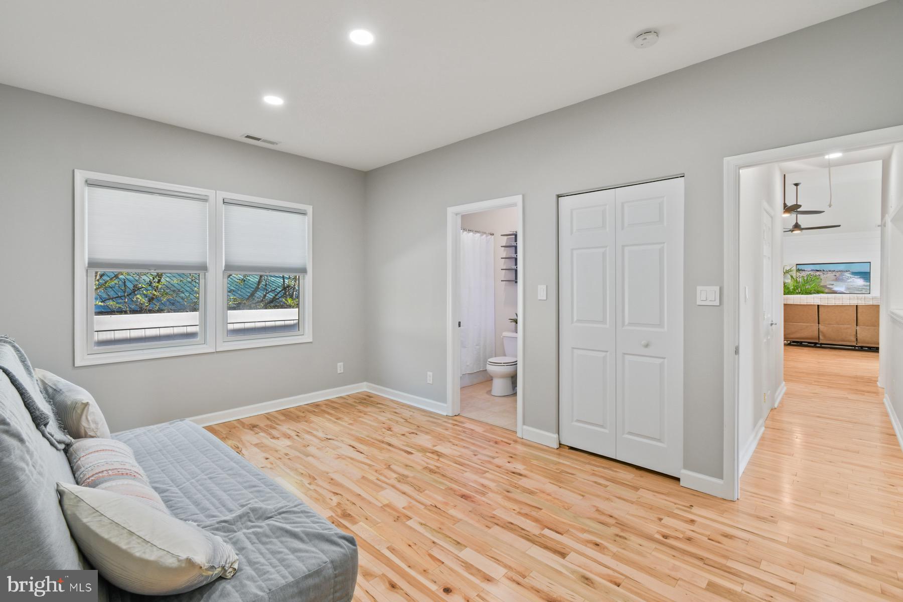 CAPE ISLE OF WIGHT - Residential