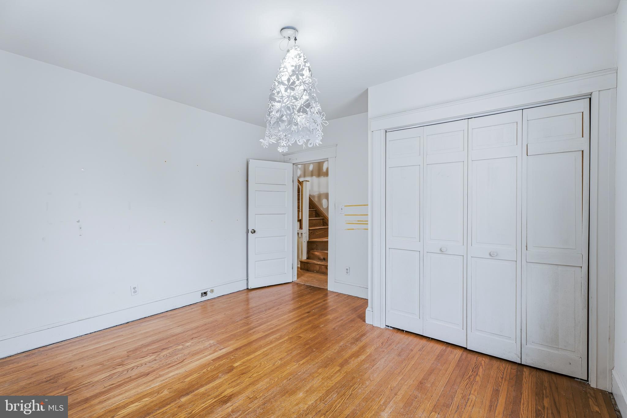 MOUNT WASHINGTON - Residential