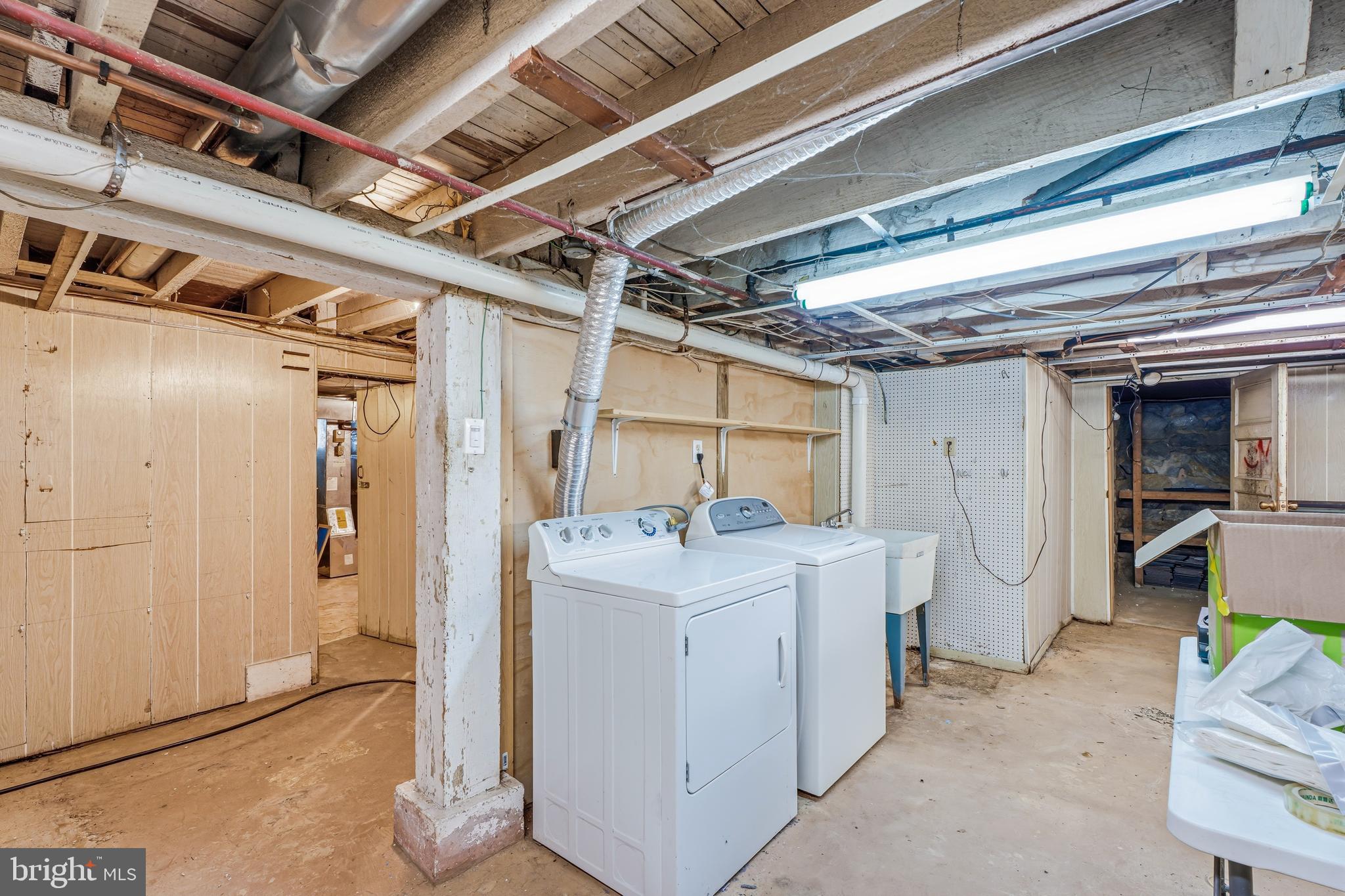 MOUNT WASHINGTON - Residential