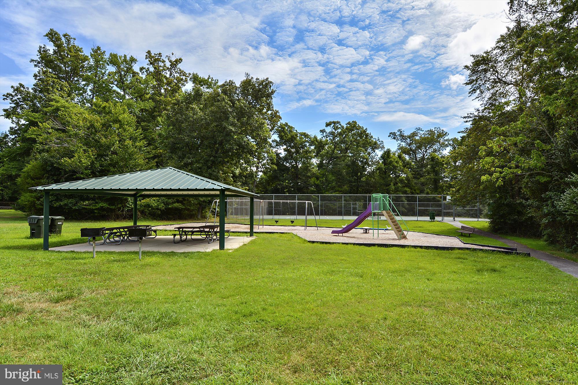 TANTALLON HILLS - Residential