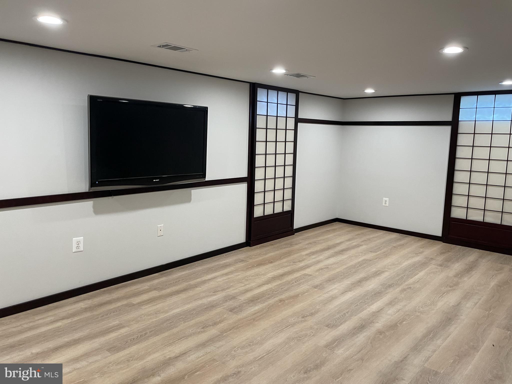 ADMIRAL HEIGHTS - Residential Lease