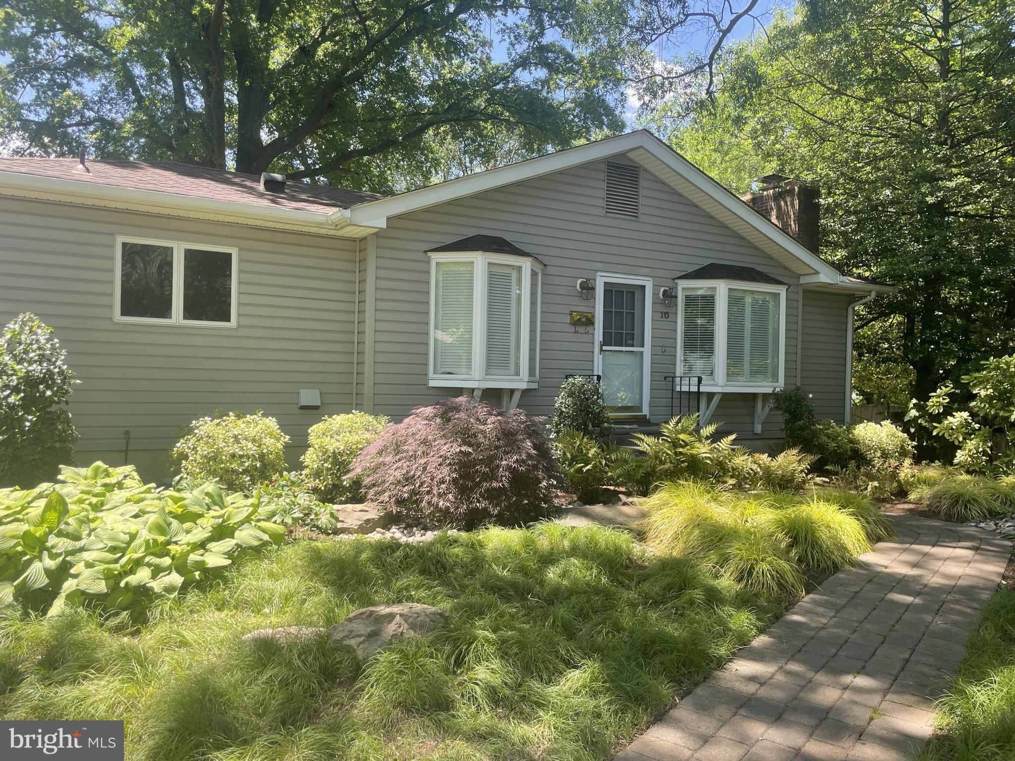 ADMIRAL HEIGHTS - Residential Lease