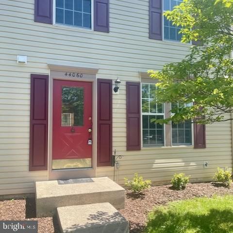44060 FERNCLIFF TERRACE ASHBURN VA 20147
