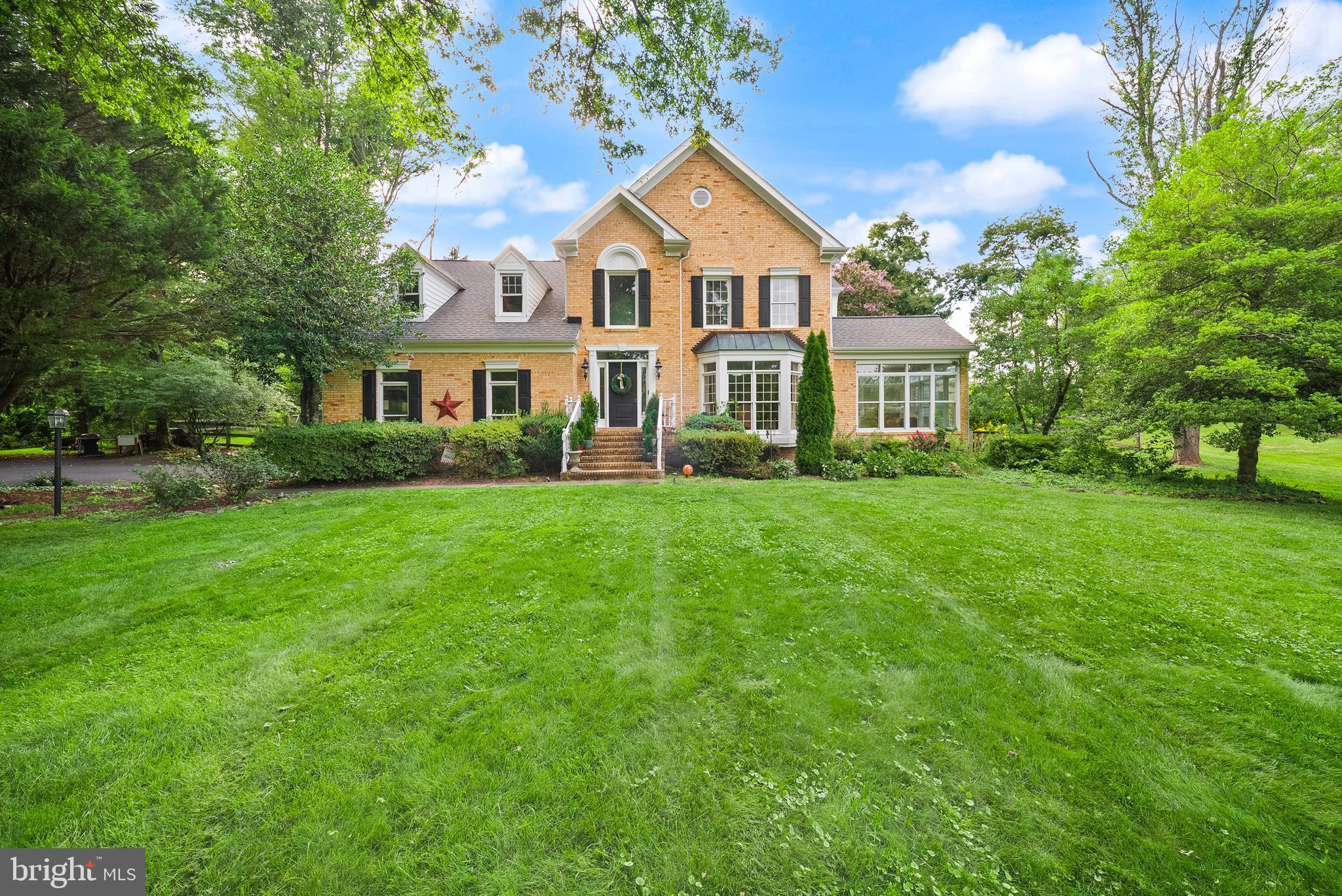 4280 LAWNVALE DRIVE